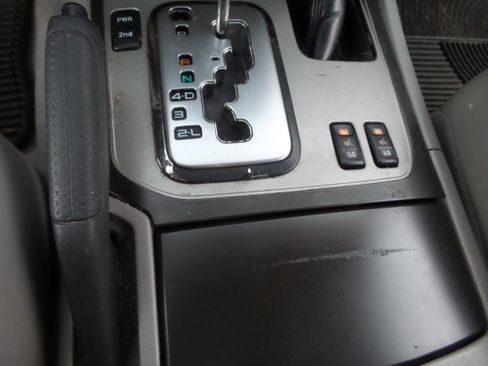 Used 2003 Toyota Land Cruiser image 43