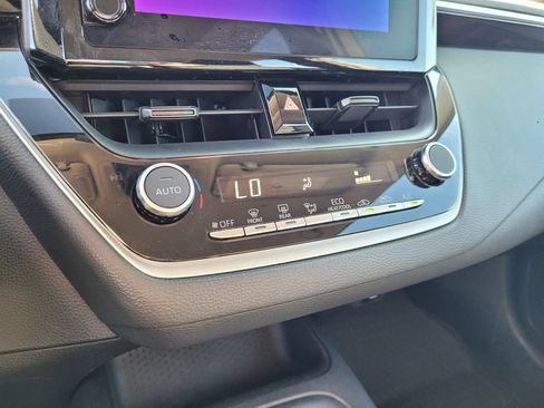 Used 2023 Toyota Corolla LE FWD image 15