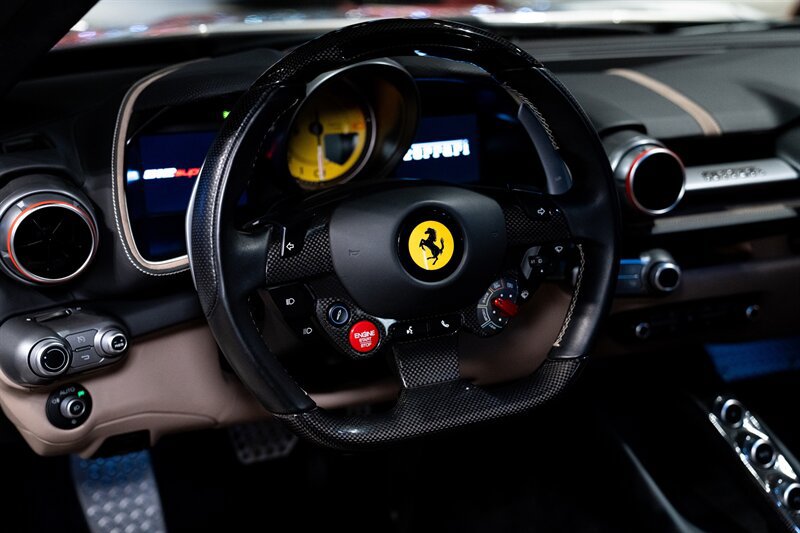 Used 2018 Ferrari 812 Superfast RWD image 24