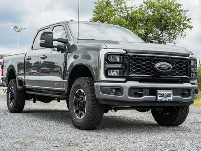 New 2025 Ford F250 Lariat w/ Lariat Ultimate Package