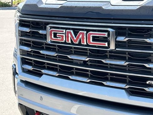New 2026 GMC Sierra 3500 AT4 w/ AT4 Premium Plus Package AWD/4WD image 31
