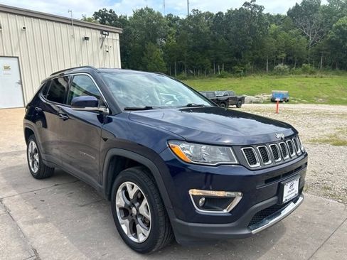 Used 2019 Jeep Compass Limited AWD/4WD image 1
