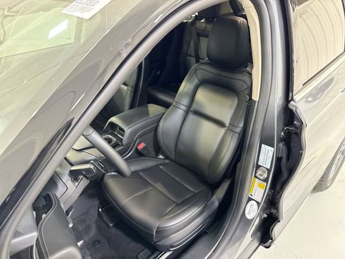 New 2026 Lincoln Corsair Premiere FWD image 10