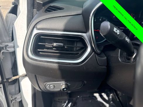 Used 2018 Chevrolet Equinox LT AWD/4WD image 39