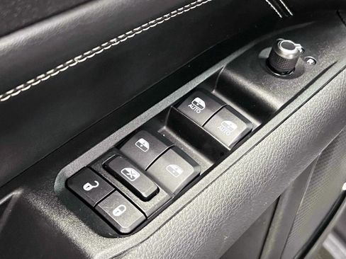 Used 2022 Jeep Compass Latitude AWD/4WD image 18