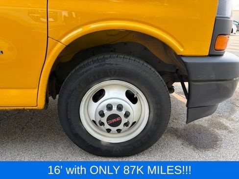 Used 2021 GMC Savana 3500 Extended w/ Power Convenience Package RWD image 18