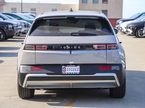 New 2026 Hyundai Ioniq 5 SEL image 7