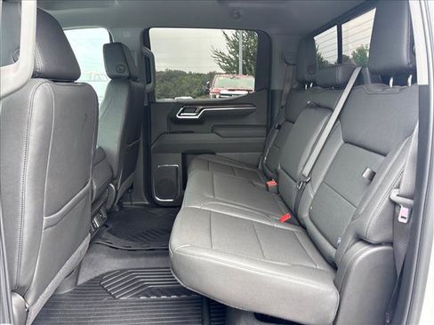 Certified 2025 Chevrolet Silverado 1500 LT AWD/4WD image 8