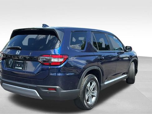 Used 2025 Honda Pilot EX-L image 7