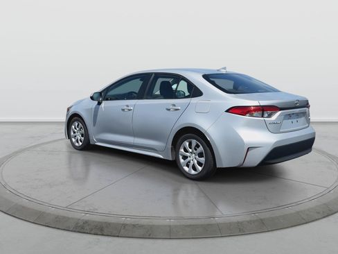 Used 2024 Toyota Corolla LE FWD image 6
