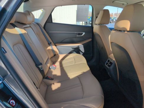Used 2022 Hyundai Sonata Limited image 14
