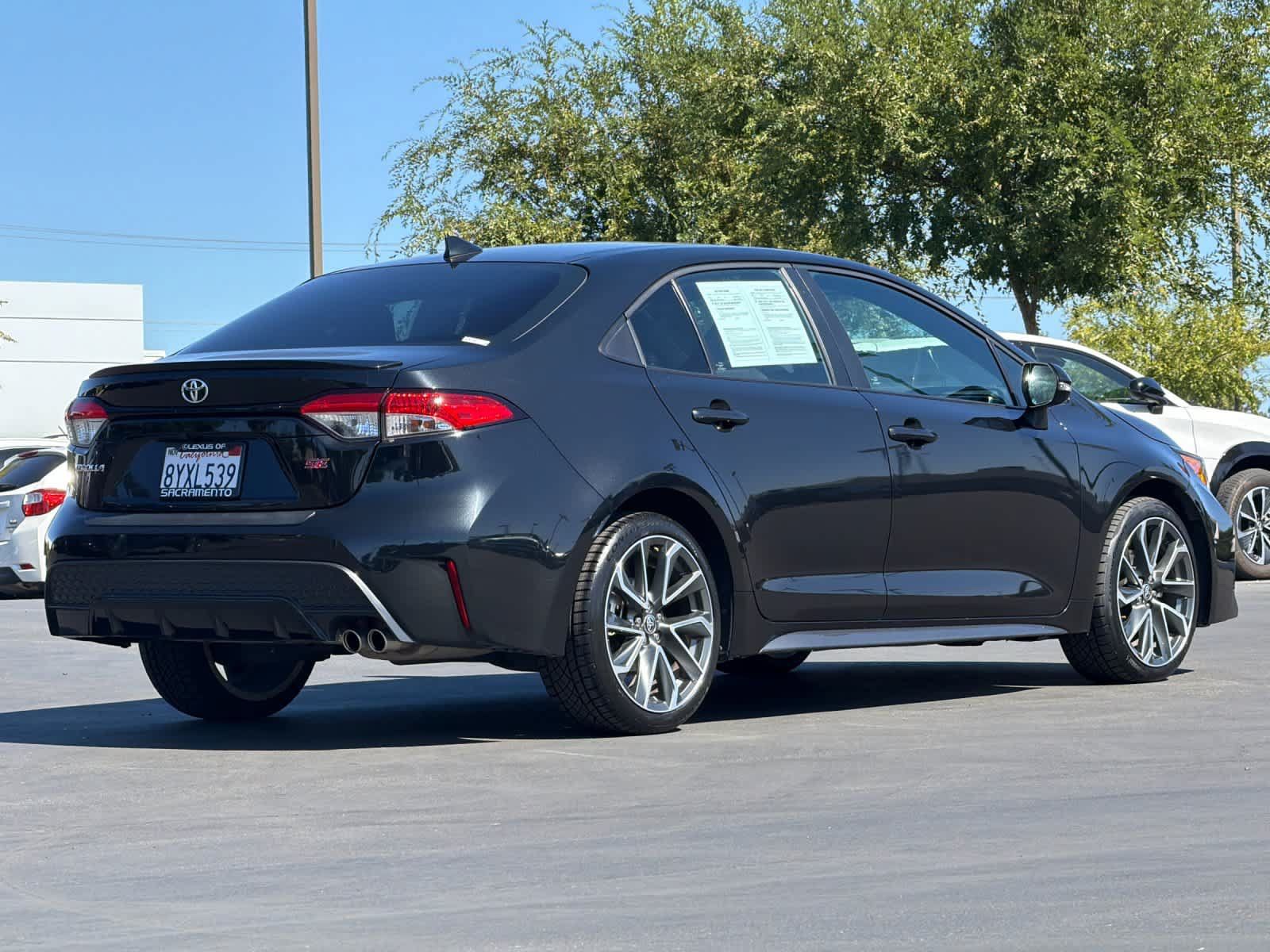 Used 2022 Toyota Corolla SE w/ Carpet Mat Package (TMS) FWD image 2