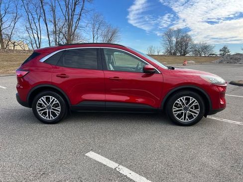 Used 2020 Ford Escape SEL image 12