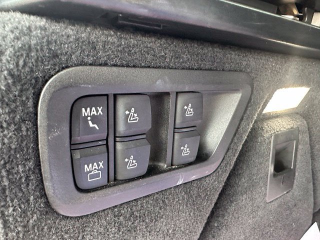 Used 2024 BMW X7 xDrive40i AWD/4WD image 15