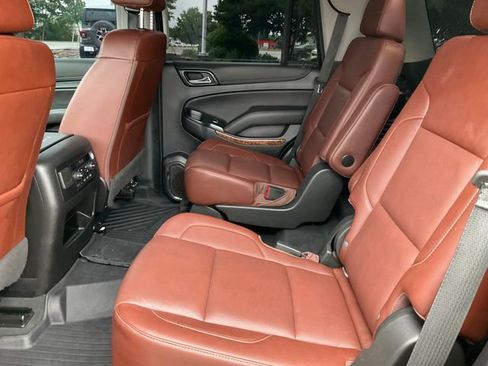 Used 2020 Chevrolet Tahoe Premier w/ Premier Plus Edition AWD/4WD image 18
