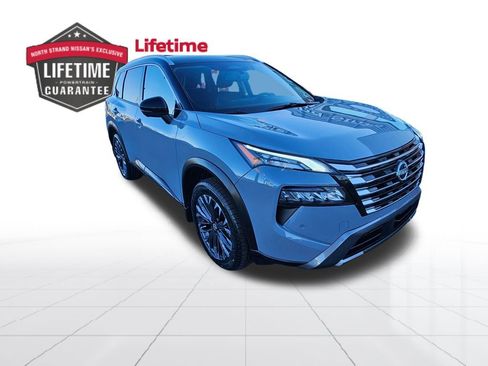 Certified 2025 Nissan Rogue SL w/ Tech Package FWD image 5