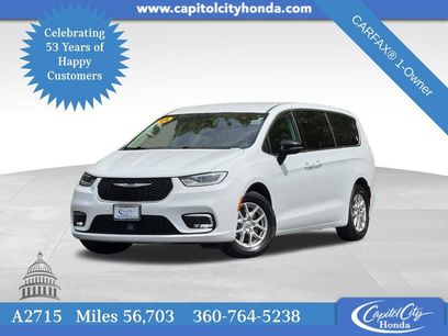 Used 2024 Chrysler Pacifica Touring-L