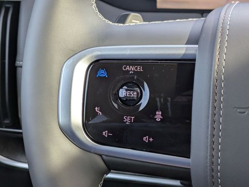 New 2026 Nissan Armada Platinum Reserve image 16