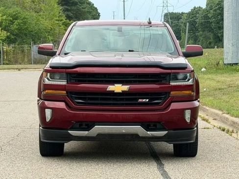 Used 2017 Chevrolet Silverado 1500 LT w/ All Star Edition AWD/4WD image 4
