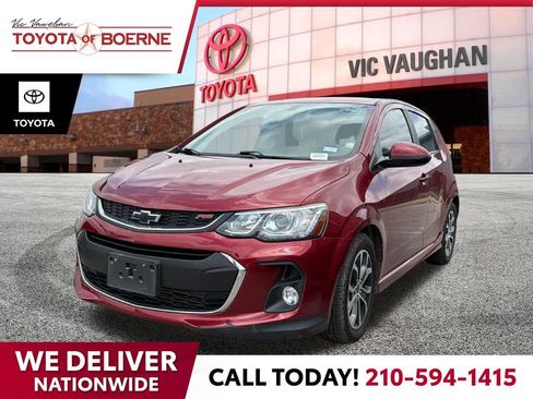 Used 2020 Chevrolet Sonic LT w/ Convenience Package FWD image 1