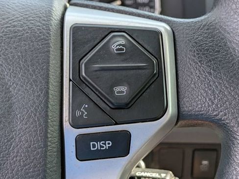 Used 2017 Toyota Tundra SR5 AWD/4WD image 28