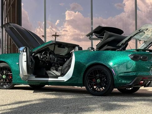 Used 2023 Chevrolet Camaro LT RWD image 34