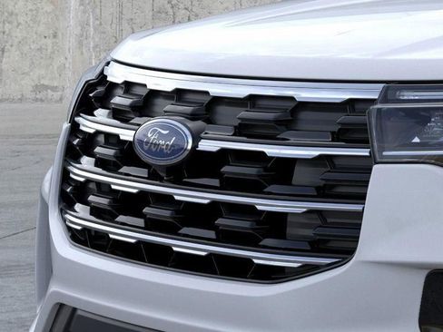 New 2026 Ford Explorer Active w/ Active Comfort Package image 17