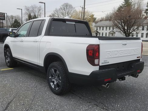 New 2025 Honda Ridgeline TrailSport image 3