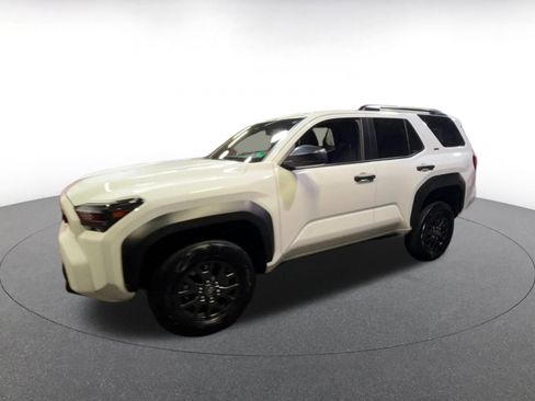 Used 2025 Toyota 4Runner SR5 image 8