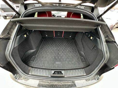 Used 2017 Jaguar F-PACE S image 18