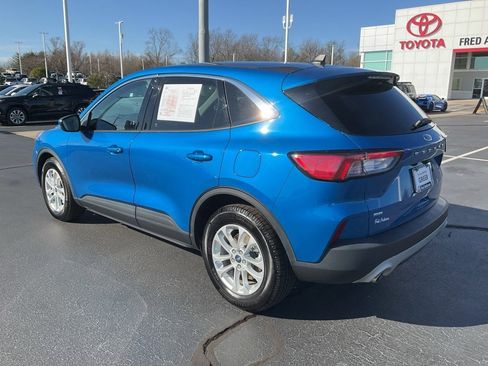 Used 2021 Ford Escape SE image 15