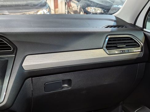 Used 2020 Volkswagen Tiguan S AWD/4WD image 36