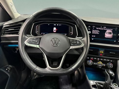 Used 2023 Volkswagen Jetta SEL image 14