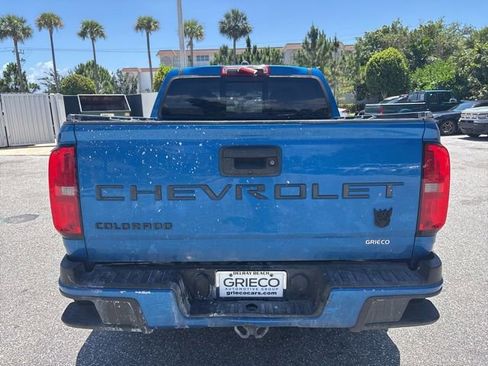Used 2021 Chevrolet Colorado LT w/ LT Convenience Package RWD image 3