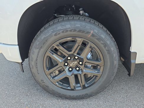 New 2026 Chevrolet Silverado 1500 RST w/ RST All Star Premium Package AWD/4WD image 9