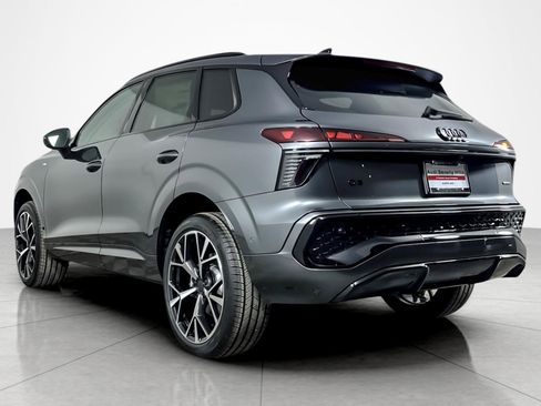 New 2026 Audi Q3 quattro 2.0T AWD/4WD image 4