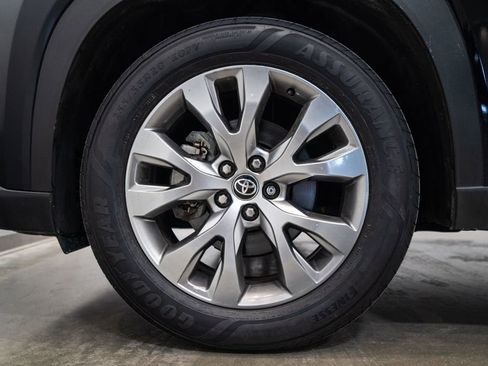 Certified 2025 Toyota Grand Highlander AWD image 11