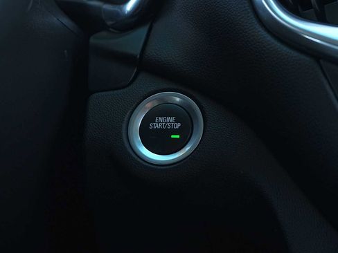 Used 2024 Chevrolet Equinox LT image 23