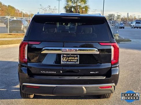 Used 2021 GMC Yukon XL SLT w/ SLT Luxury Plus Package image 3