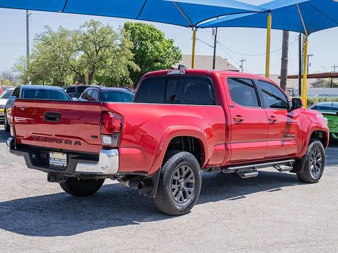 Used 2022 Toyota Tacoma SR5 RWD image 5