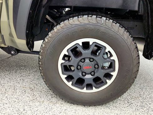 Used 2024 Toyota Tacoma TRD Off-Road w/ TRD Off Road Upgrade Package image 9