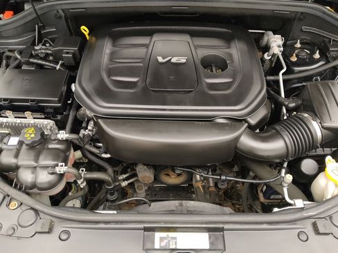Used 2018 Jeep Grand Cherokee Laredo AWD/4WD image 30