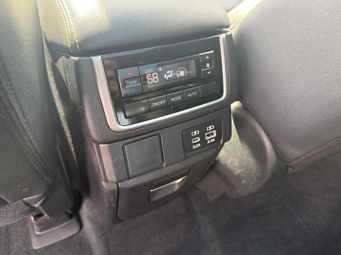 Certified 2023 Subaru Ascent Onyx Edition AWD/4WD image 18