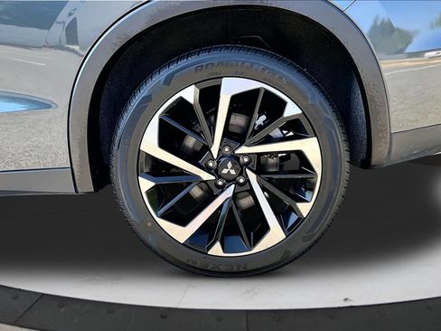 Used 2024 Mitsubishi Outlander SE FWD image 39