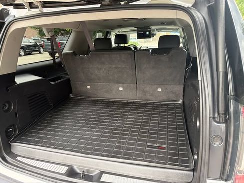 Used 2017 GMC Yukon XL Denali w/ Open Road Package AWD/4WD image 26