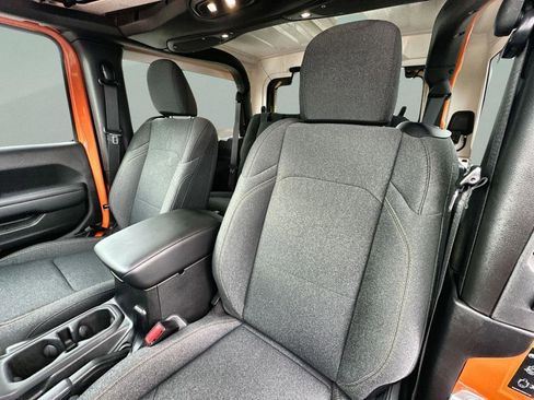 Certified 2025 Jeep Wrangler Sport AWD/4WD image 28