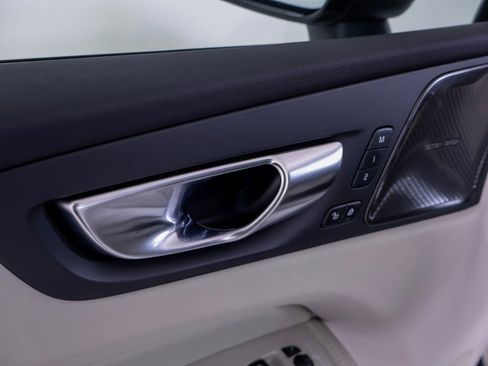 Used 2025 Volvo XC60 B5 Ultra w/ Protection Package Premier image 28
