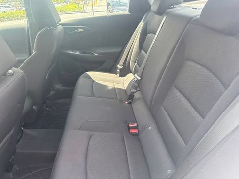 Used 2022 Chevrolet Malibu RS FWD image 9