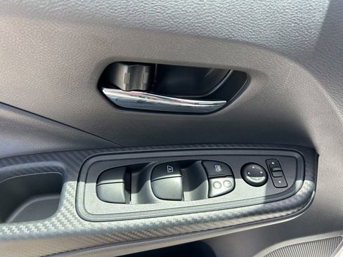 New 2025 Nissan Versa SV image 12