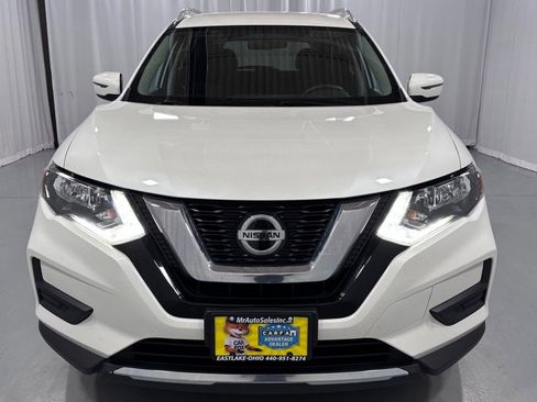 Used 2018 Nissan Rogue SV AWD/4WD image 2